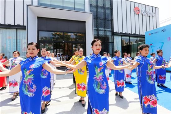 泰魯C | 時代風華，旗袍風情，盡顯東方女性之美